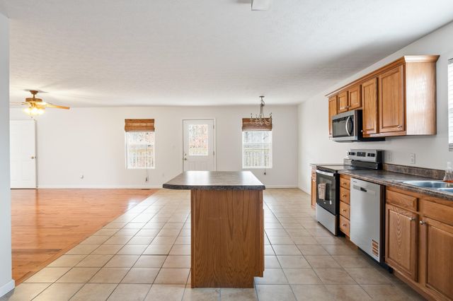 432 Scarlet Oak Drive, London, KY 40741