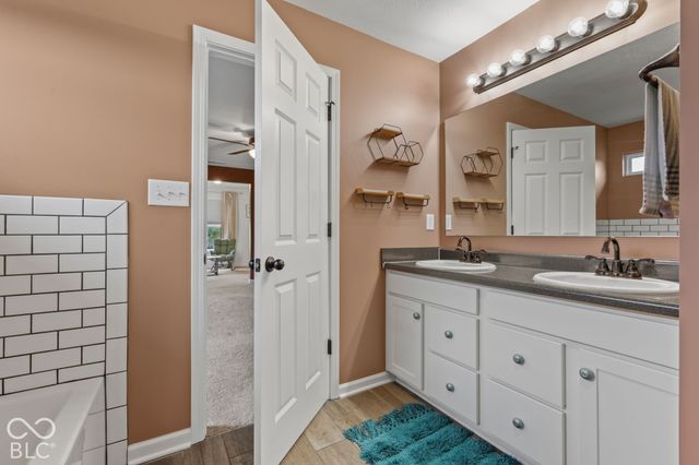 621 Appaloosa Drive, Bargersville, IN 46106