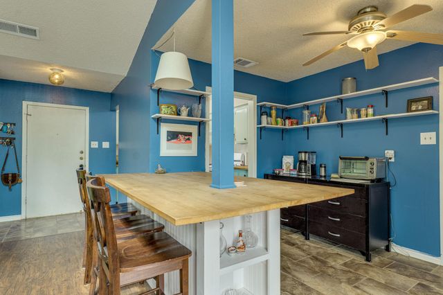 7707 Meadowview LN, Austin, TX 78752