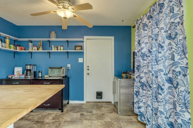 7707 Meadowview LN, Austin, TX 78752