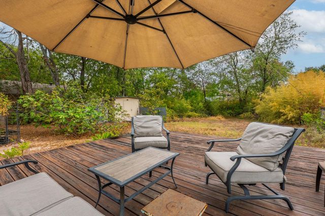 7707 Meadowview LN, Austin, TX 78752