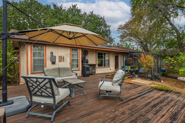 7707 Meadowview LN, Austin, TX 78752