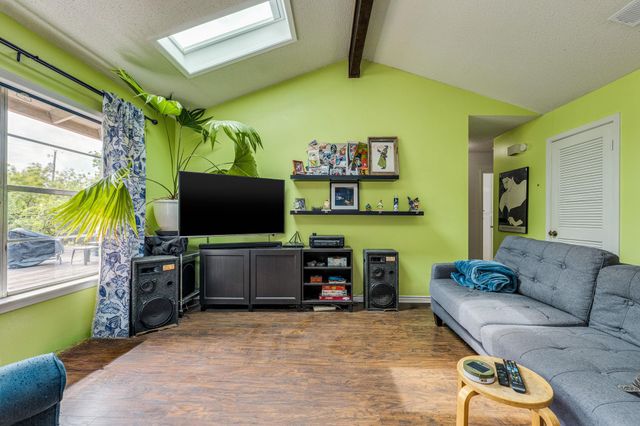 7707 Meadowview LN, Austin, TX 78752
