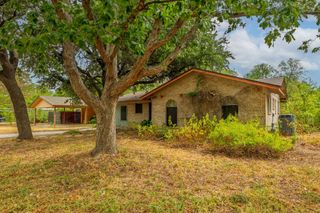 7707 Meadowview LN, Austin, TX 78752