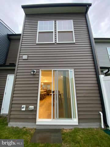 97 BOSQUE CT, Martinsburg, WV 25404