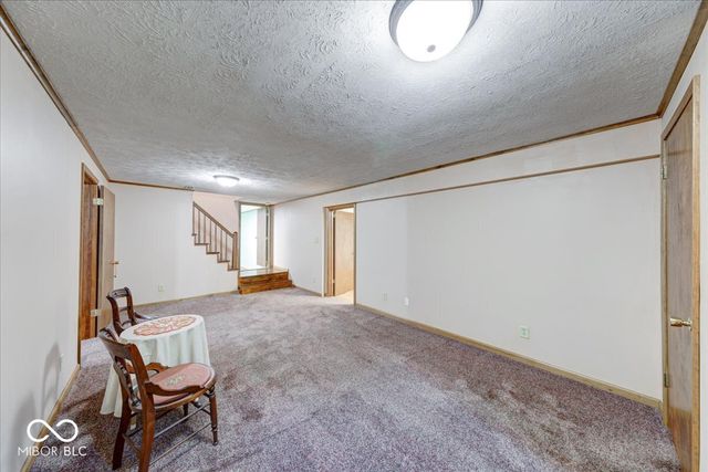 11 N Restin Road, Greenwood, IN 46142