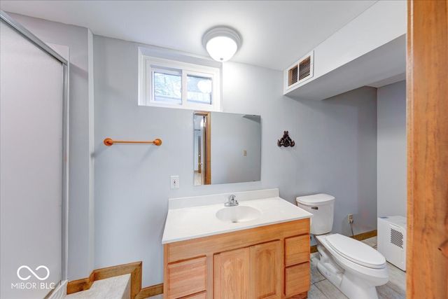 11 N Restin Road, Greenwood, IN 46142