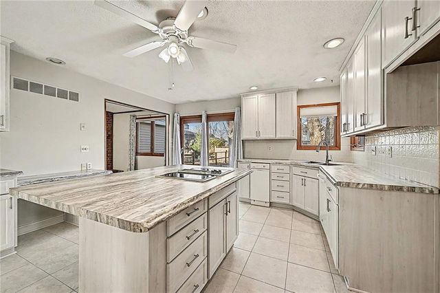 2709 Lawrence Avenue, Lawrence, KS 66047