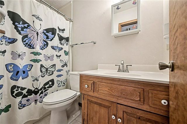 2709 Lawrence Avenue, Lawrence, KS 66047