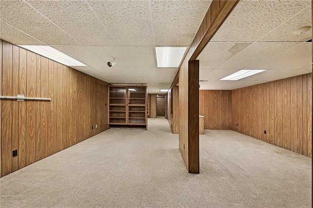 2709 Lawrence Avenue, Lawrence, KS 66047