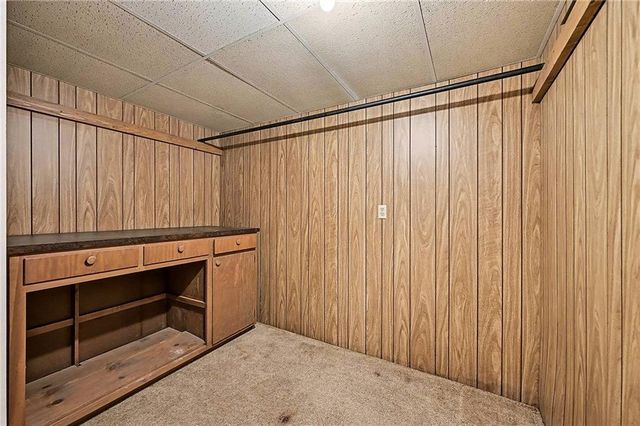 2709 Lawrence Avenue, Lawrence, KS 66047