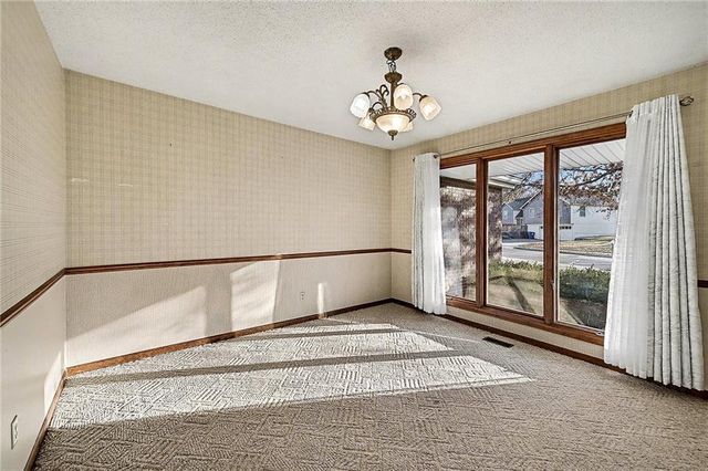 2709 Lawrence Avenue, Lawrence, KS 66047