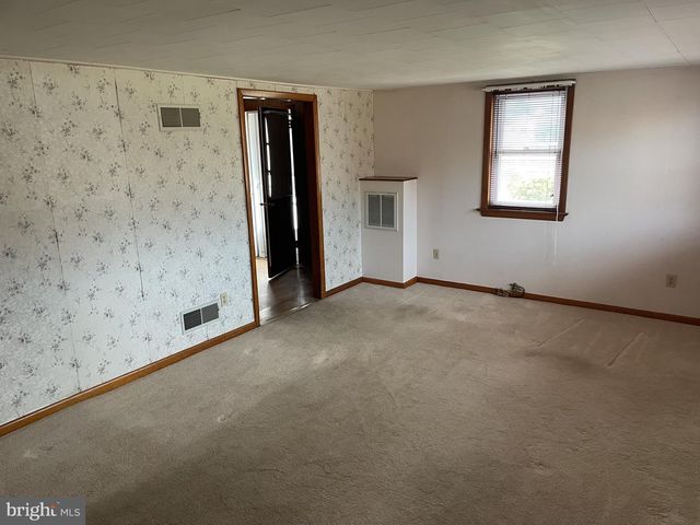 4420 W DENNEYS RD, Dover, DE 19904