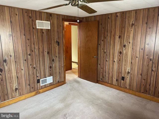 4420 W DENNEYS RD, Dover, DE 19904