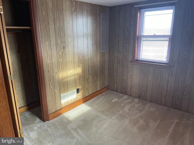 4420 W DENNEYS RD, Dover, DE 19904