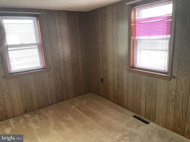 4420 W DENNEYS RD, Dover, DE 19904