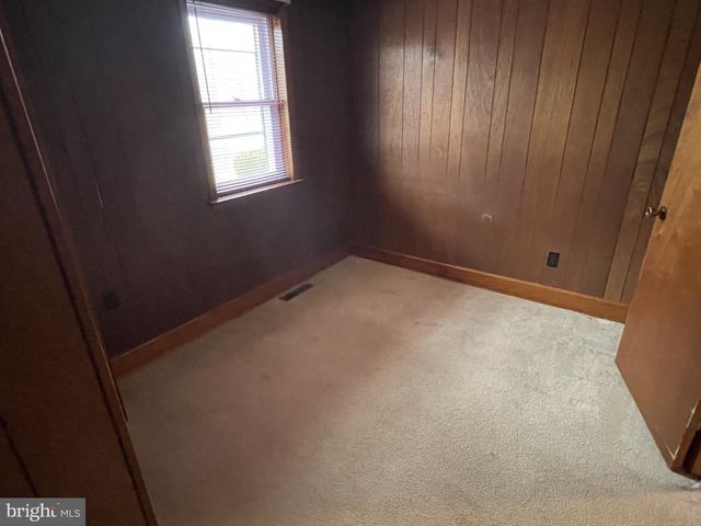 4420 W DENNEYS RD, Dover, DE 19904