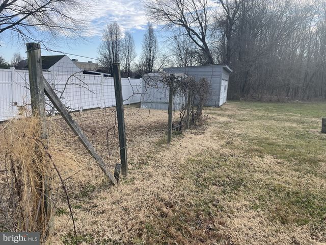 4420 W DENNEYS RD, Dover, DE 19904