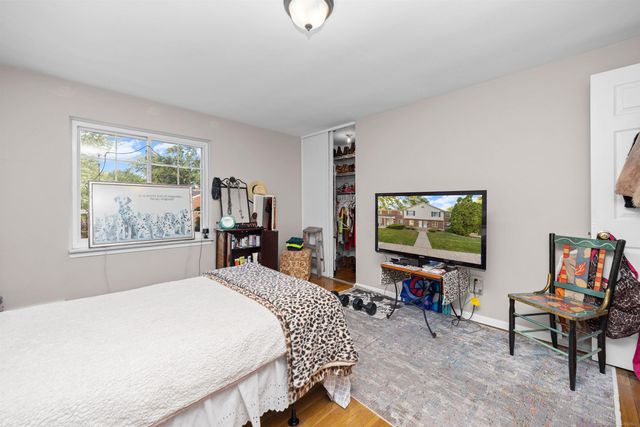 23056 Gary Lane, Saint Clair Shores, MI 48080