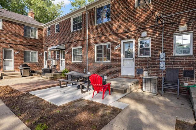 23056 Gary Lane, Saint Clair Shores, MI 48080
