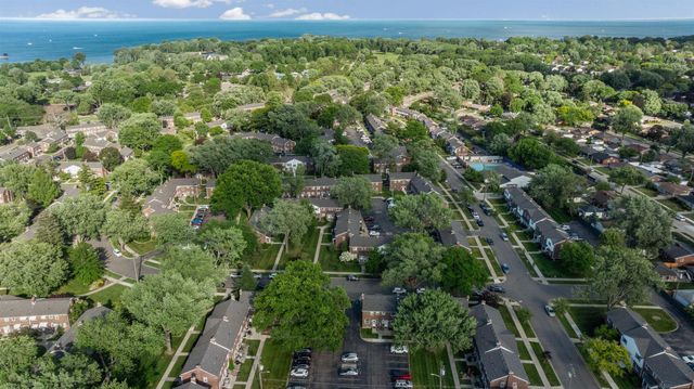 23056 Gary Lane, Saint Clair Shores, MI 48080