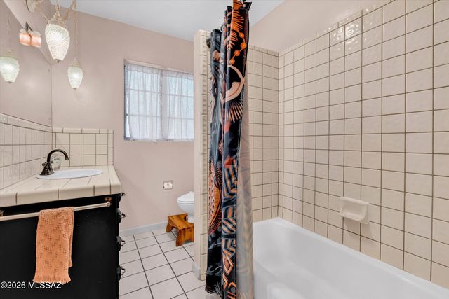 1512 E Copper Street, Tucson, AZ 85719