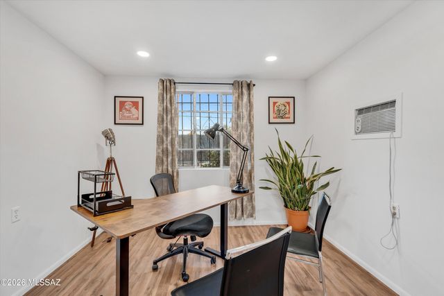 1512 E Copper Street, Tucson, AZ 85719