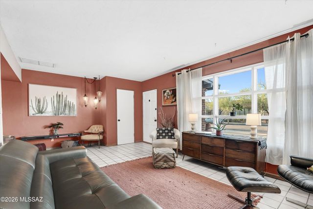 1512 E Copper Street, Tucson, AZ 85719