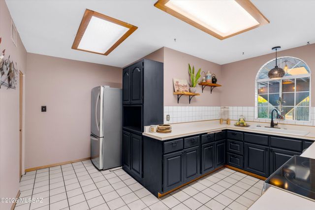 1512 E Copper Street, Tucson, AZ 85719