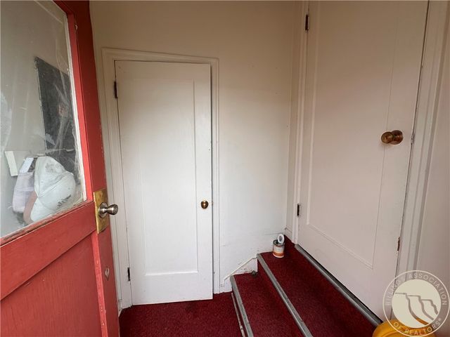 131 S 1st Street W, Baker, MT 59313