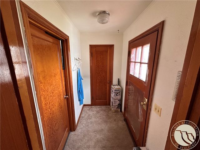 131 S 1st Street W, Baker, MT 59313