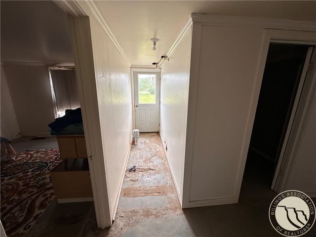 131 S 1st Street W, Baker, MT 59313