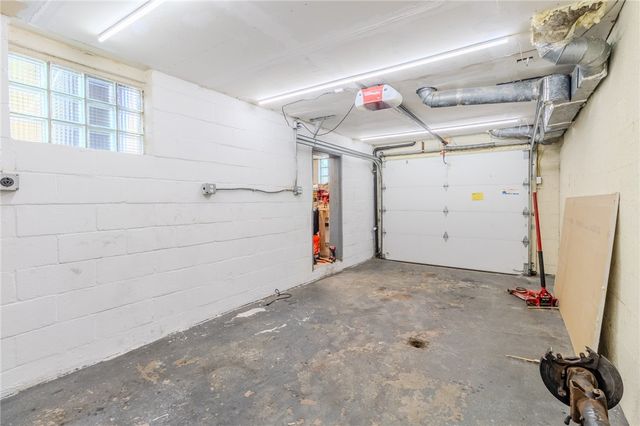 1832 Texas, West Mifflin, PA 15122