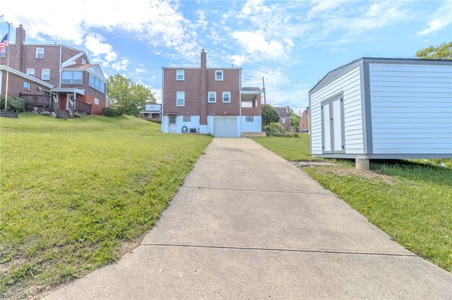 1832 Texas, West Mifflin, PA 15122