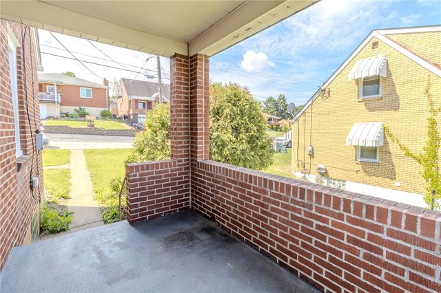1832 Texas, West Mifflin, PA 15122