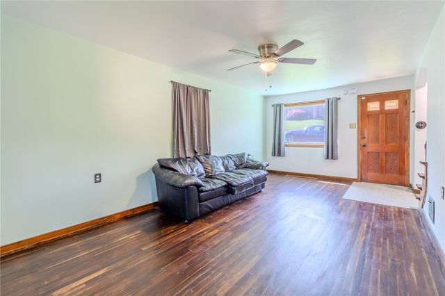 1832 Texas, West Mifflin, PA 15122