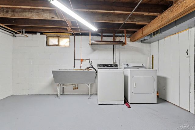 305 S Cornell Street, Bay City, MI 48708