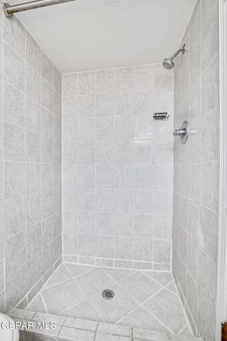 3229 E GLEN Drive, El Paso, TX 79936