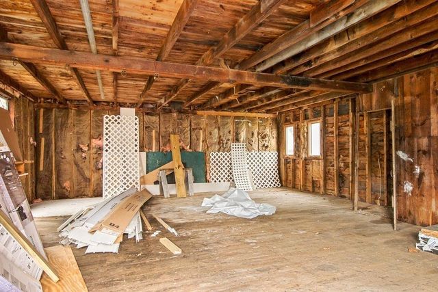 17 Bridge Street, Pittsfield, NH 03263