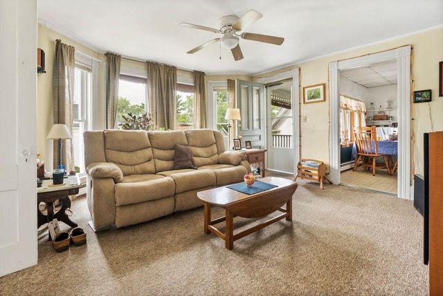 17 Bridge Street, Pittsfield, NH 03263