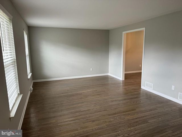 415 PINE CREEK RD, Exton, PA 19341