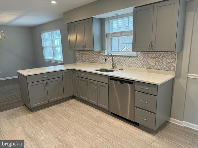 415 PINE CREEK RD, Exton, PA 19341