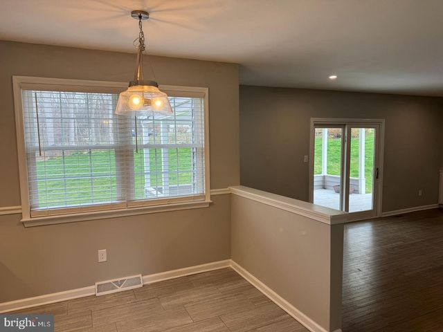 415 PINE CREEK RD, Exton, PA 19341