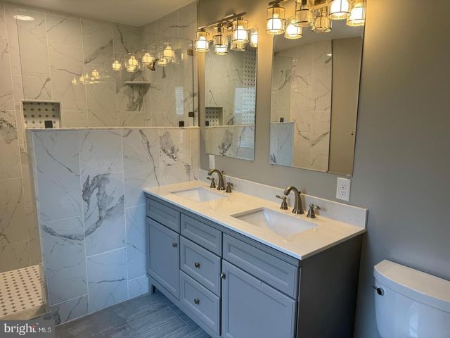 415 PINE CREEK RD, Exton, PA 19341