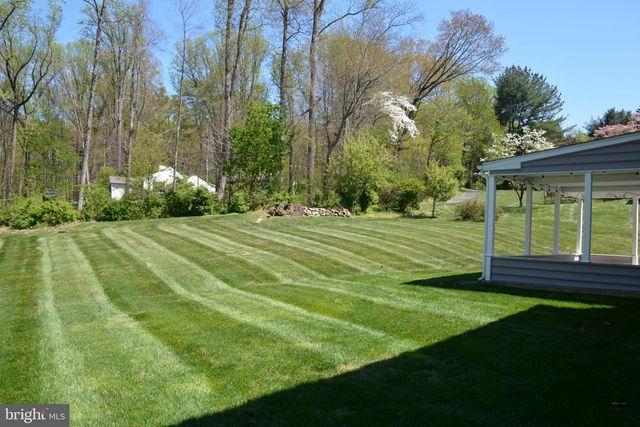415 PINE CREEK RD, Exton, PA 19341