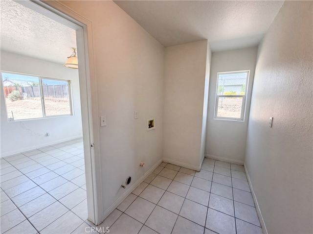 18641 Fairburn Street, Hesperia, CA 92345