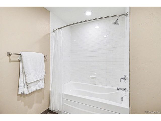 300 Base Camp Cir 407, Granby, CO 80446