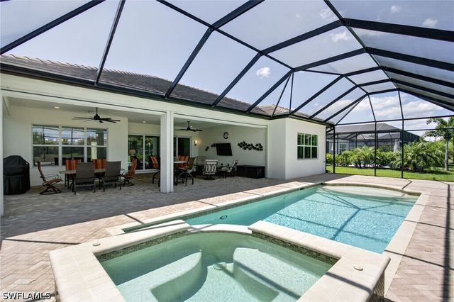 12078 Mimosa ST, Naples, FL 34120