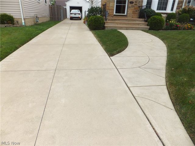 4224 W 58th Street, Cleveland, OH 44144