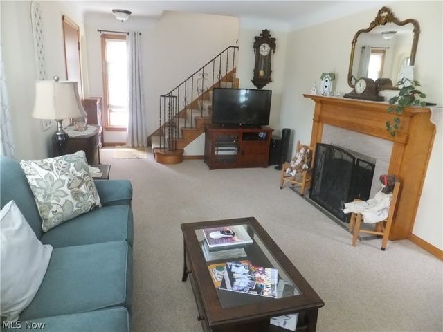 4224 W 58th Street, Cleveland, OH 44144